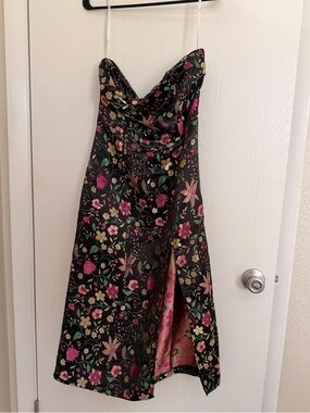 Lulu's Make a Move Black Satin Floral Jacquard Strapless Midi Dress